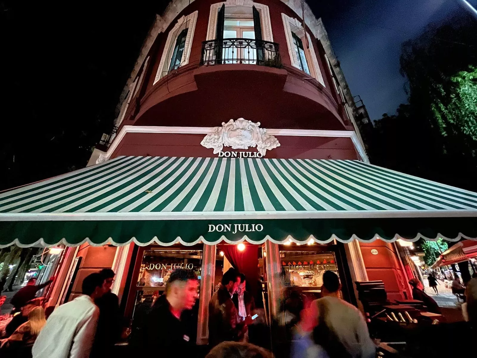 Restaurante Don Julio em Buenos Aires Prato de carne (asado) do restaurante Don Julio, famosa parrilla em Palermo.