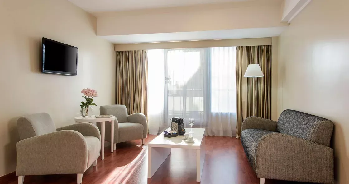 NH-Buenos-Aires-Latino