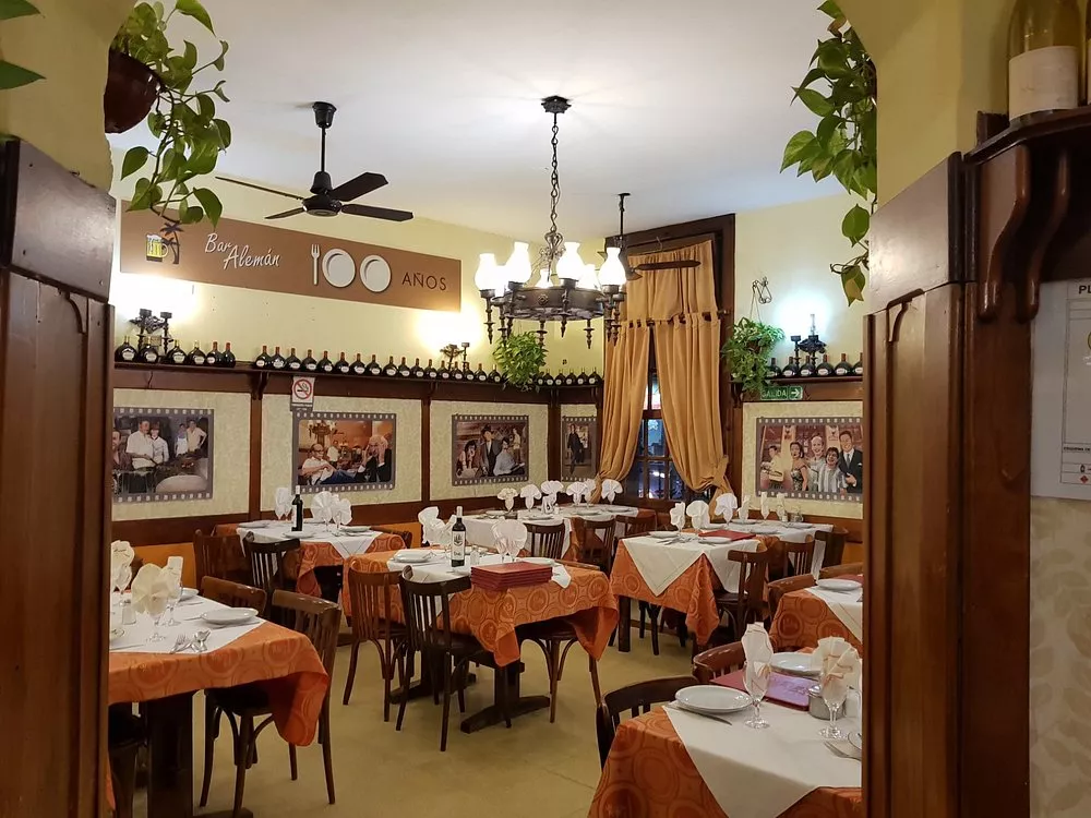 Bar Alemán - Bodegón em Palermo Fachada do Bar Alemán, um bodegón tradicional em Palermo.