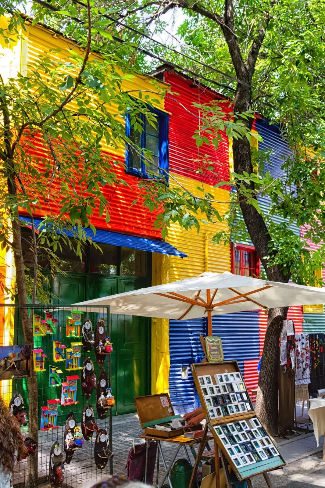 O colorido do Caminito em La Boca Casas coloridas (conventillos) no Caminito, bairro de La Boca.