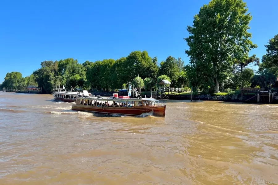 Passeio de Barco no Delta do Tigre Passeio de barco pelos canais e rios do Delta do Tigre.